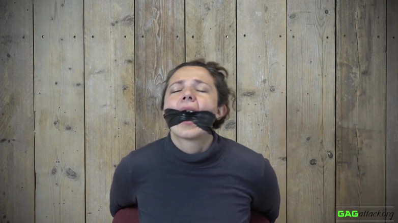 Gag Attack: Julia - kee pivisi tep gaigs