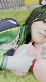 Mha: Froppy Dostal hentai sexuální panenku jako dárek od bláznivého fanouška