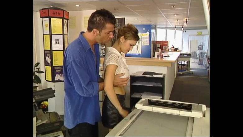 Deutschland porn: Beautiful Secretary Sucked a Big Cock and Get Fucked by...