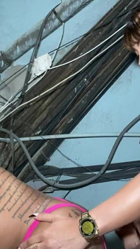 Priscila Araujo fickt verheiratet im rosa höschen