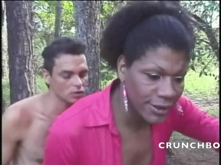 Shemale videos: Mature ebony shemale fucked by straight outdoor