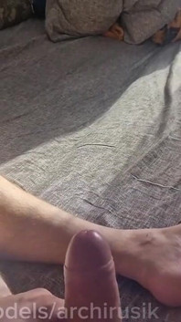 Autofüllung Von Heißem Sperma Von Zwei Großen Schwänzen Von Geilen Twinks!