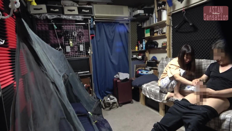 J-Cams: 既婚の友人が泊まった、もっと特別な関係に変わった - ミツエ 30歳 - 第1話
