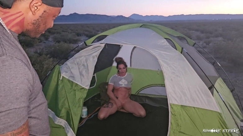 Simone Steele: Desert Camping Squirt Session