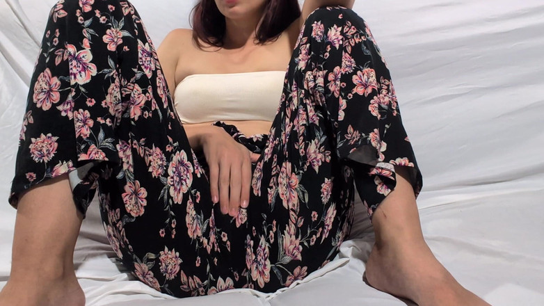Mimiandevan: Redhead White Girl Squirts While Fingering