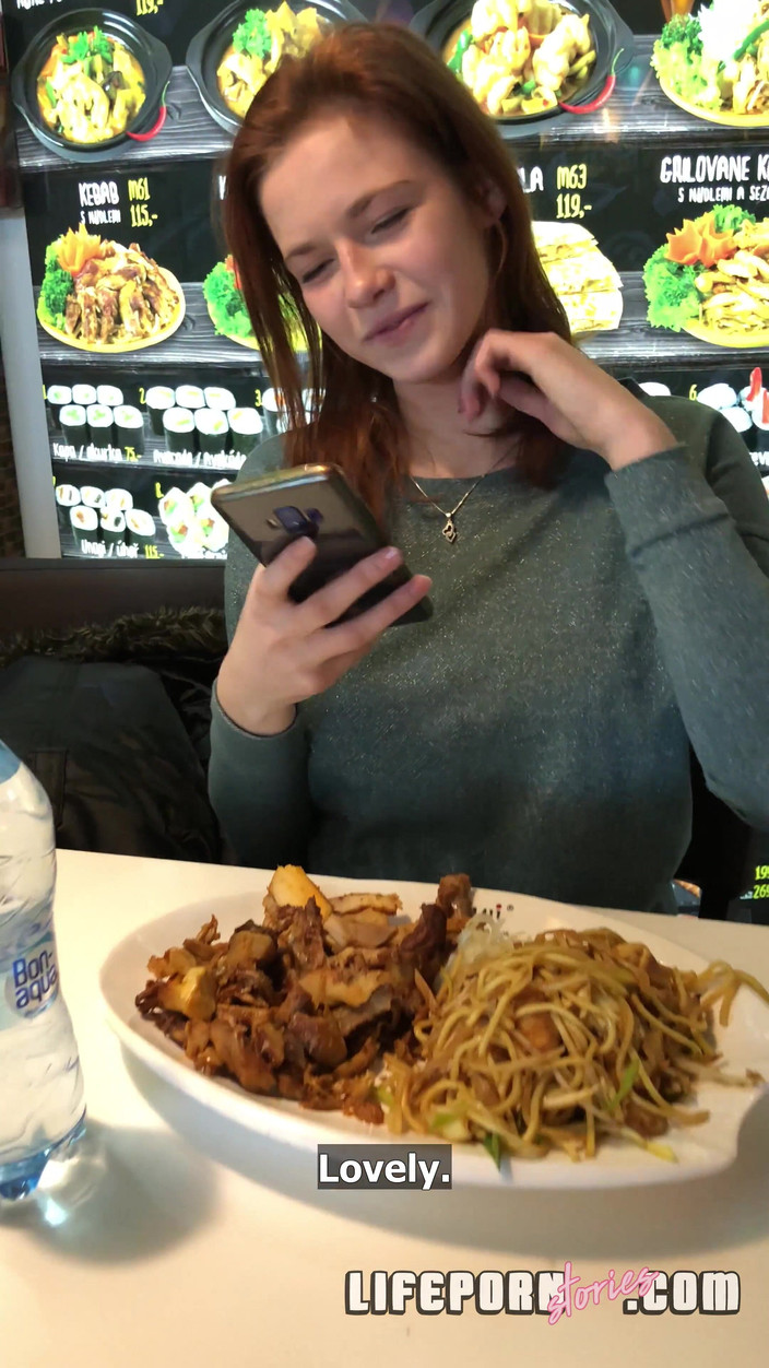 Life Porn Stories: Životní porno příběhy 6 - část 3 prsatý make-up