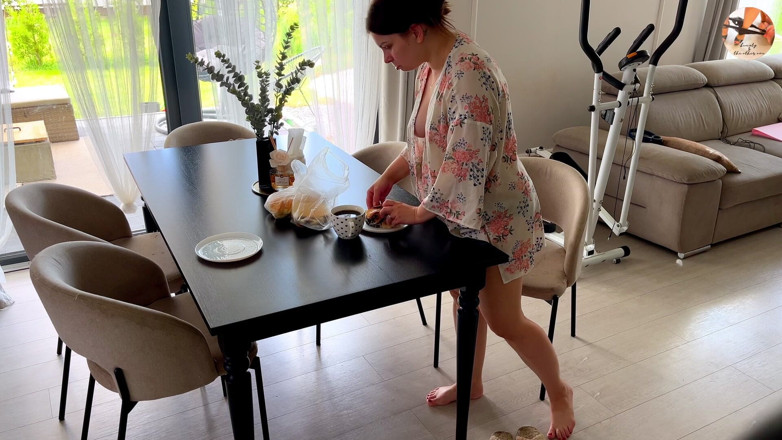 beauty_and_the_other_one: Lexi necesita un poco de guinda para su pastel