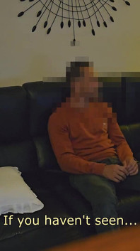Hetero pojišťovací makléř mě navštěvuje soukromě
