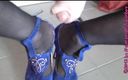 Carmen_Nylonjunge: Jeu de talons hauts bleus