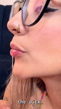 POV: Ta Femme Filme Une Vidéo Sexy Depuis Son Lit - Anal & Dildo Play Subtitledv