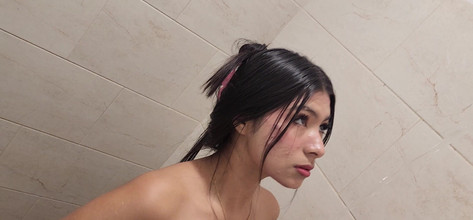 LissaWiild: Mandi mandian yang sangat basah