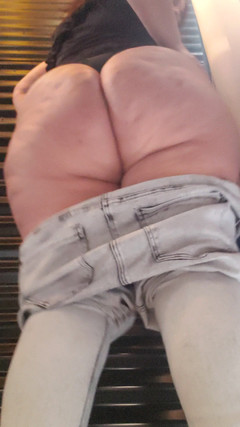 Riderqueen: Matrigna nel camerino nel negozio