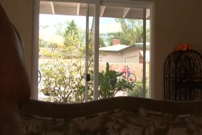 Perv Milfs n Teens: Kendra Secrets позволяет двум ебарям использовать каждую из ее дырок для удовольствия подвиг. Kendra Secrets, Jack Vegas - извращенные милфы и тинки