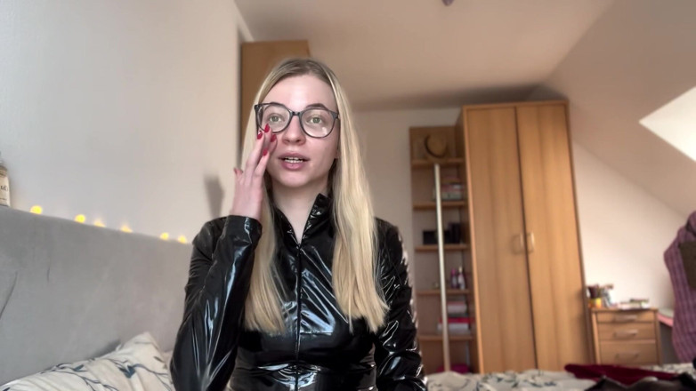 Goddess_Bella_Rae: Beta olduğun için kendini kötü hissediyor musun? Bu video tam...