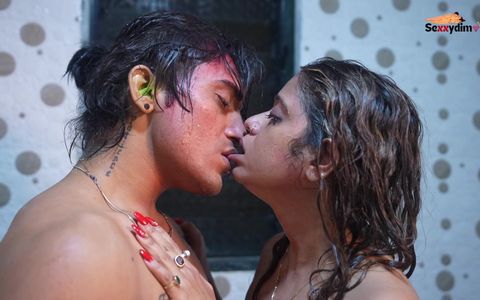On Holi, the Man Living in the Neighborhood Fucked the Neighbor's Wife