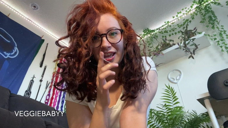 Veggiebabyy: College loszka POV masaż prostaty JOI