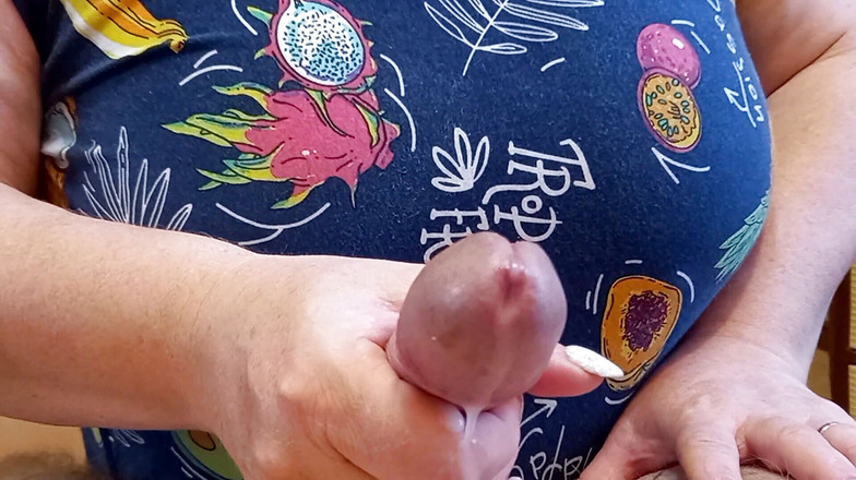 Zona901: Pompino e masturbazione pene da una donna matura grassa 5