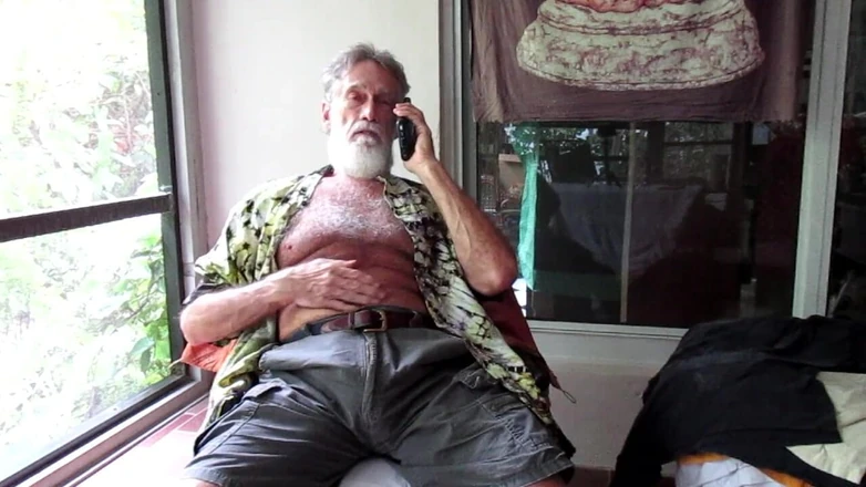 Mr hairy gardener: Phonesexpt1