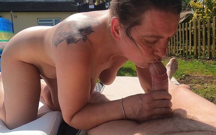 69KnkyKouple69: Couple pervers, pulpeuse excitée, gros cul, pipe mature dans le...