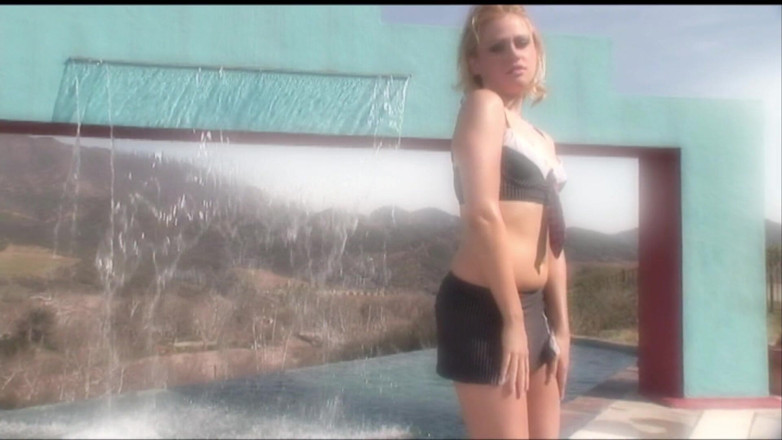 Big Black World: Gorgeous blonde wants that black in her tight twat