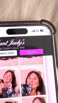 Auntjudys - แม่เลี้ยงยายน่าเย็ดนมใหญ่ 69 ปีของคุณ Louise จับได้ว่าคุณดูหนังโป๊ผู้ใหญ่