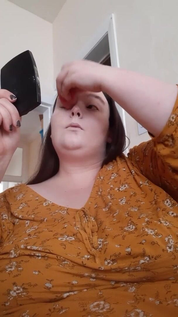 SSBBWLadyBrads: Exkluzivní fanklub - Oblékání mého make-upu