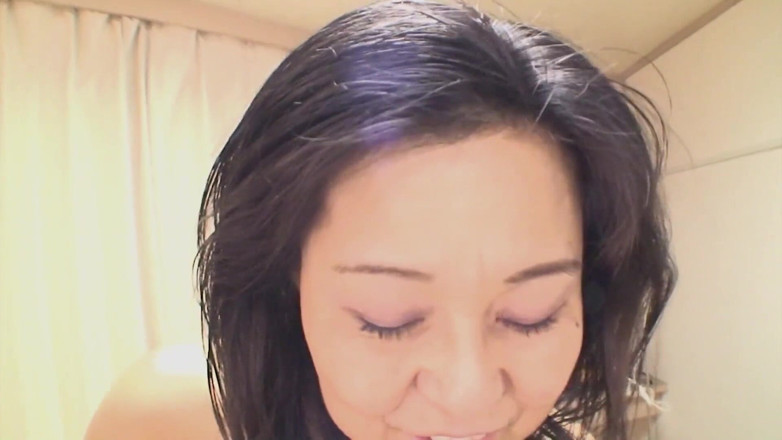 Radical Asian: 来自日本的粗暴性爱素人熟女