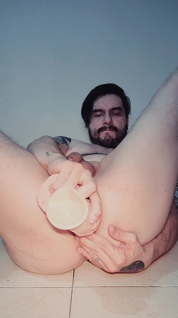 SlutClosetedfag: Cam Dildo Show and Gaping Hole