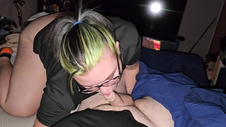 Funhousewife69: Pompino con impugnate con la coda di cavallo