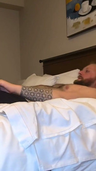 Massagem do amigo da enteada se transforma em mais proeza Sasha May - rpg tabu - Wolfgang White