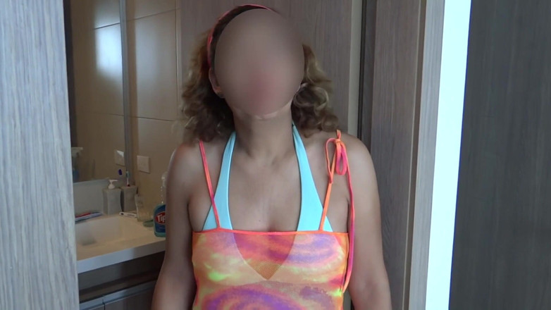 Ardientes69: På stranden visar styvmamma upp och älskar att göra hårda