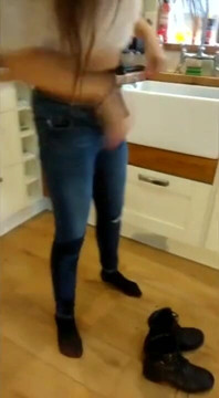 Jeans y pantimedias mojando compilación