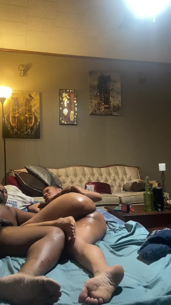Nina-Fame: Wow lei calda e piace. da scopare