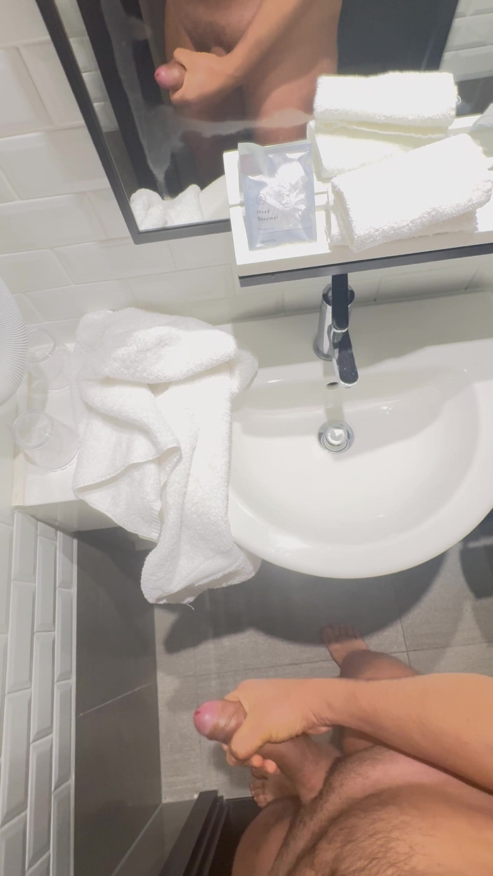 Hot dick in your ass: Chceš zlatou sprchu? Až ti budu moci stříkat do pusy.