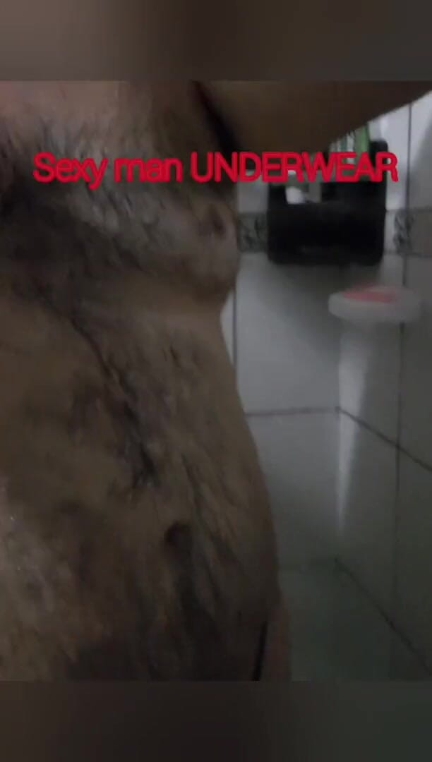 Davidandrexxx: สนุกในอ่างอาบน้ำด้วยสายรัดก้นเซ็กซี่และน้ำเงี่ยนข้นๆ