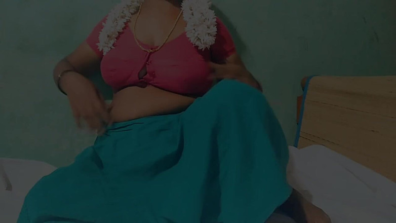 Vaishnavi35: La tía india dedeándose