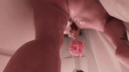 SexyNEBBW: Lightshow - chuveiro colorido