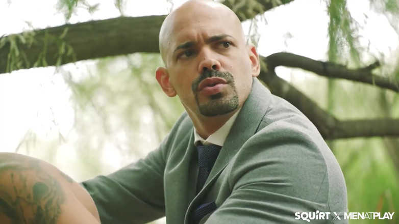 Squirt Studios: 欲求不満なアレクサンドロ・カブレラとトム・ストーム 裸のアウトドア