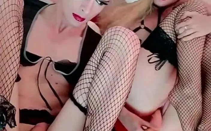 Lola Spais: Sissy Cumming on the Strapon Her Wive