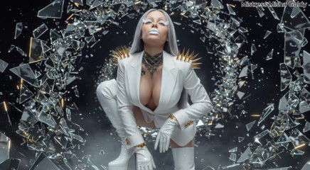Goddess Misha Goldy: Úžasná kontrolovaná slabina