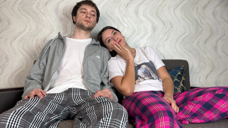 Sugary Kitty: Stepsister Caught Hard Big Dick Step Brother's - Couldn't and Blowjob!...