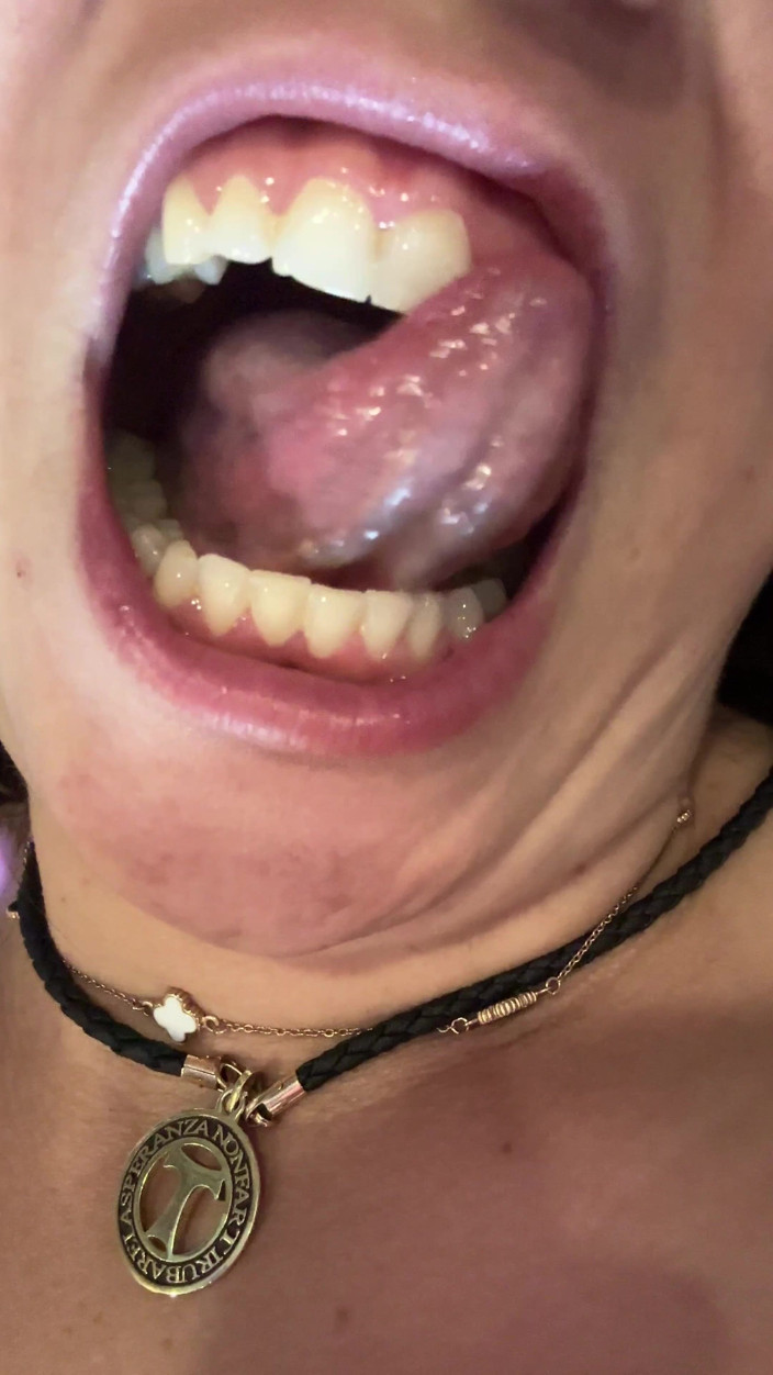 LarisaCum: Bright and Hot Brunette Mouth Fetish