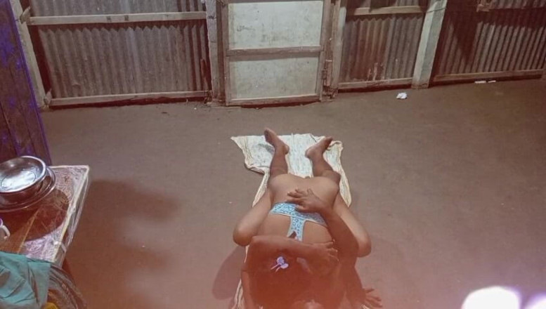 Real Time Slow: Desi della porta accanto zia scopata su sacco sesso bangladesh...
