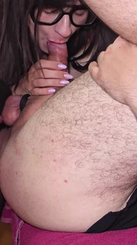 Doble beso negro. Nuevo trío bisexual Trío. Esposa invita esclavo bisexual para su marido Escena completa. Ep 32311