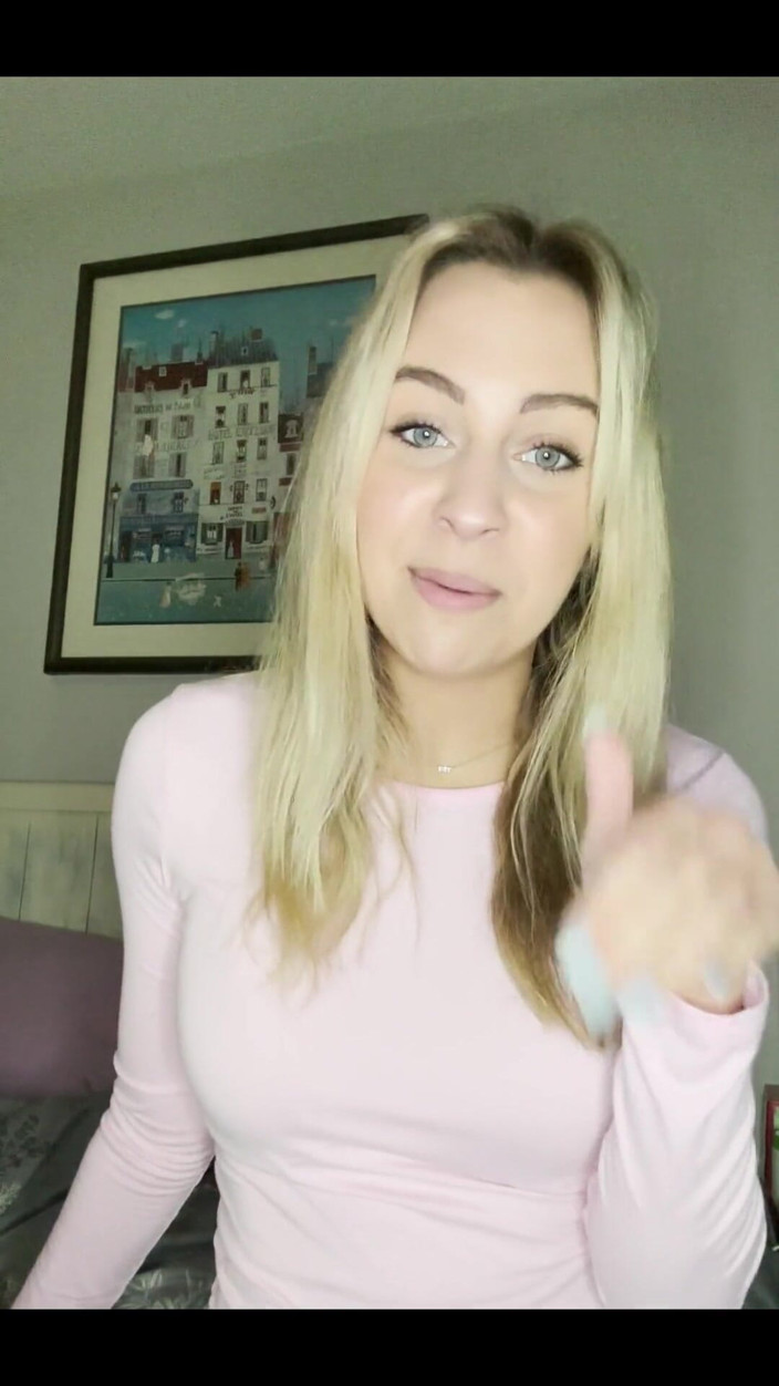 Tiffstreatsxoxo: Omg, du peinest mich jedes mal, wenn du diesen kleinen...