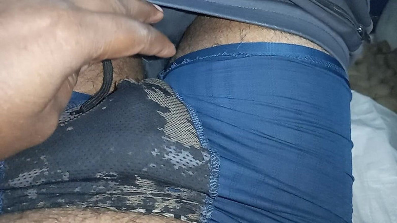 Sweet Indian cock: Indický chlapec masturbuje