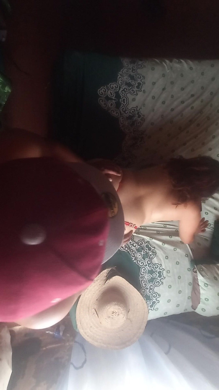 E-Alfa: Slut Recorded From the Ceiling