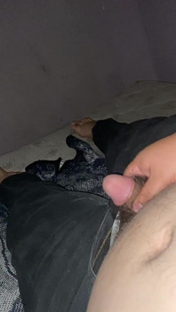 Těším si svůj penis v noci