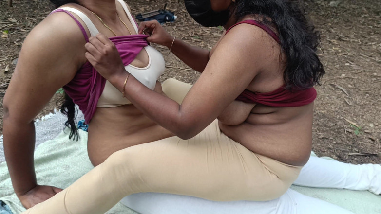 Inba: आउटडोर लेस्बियन