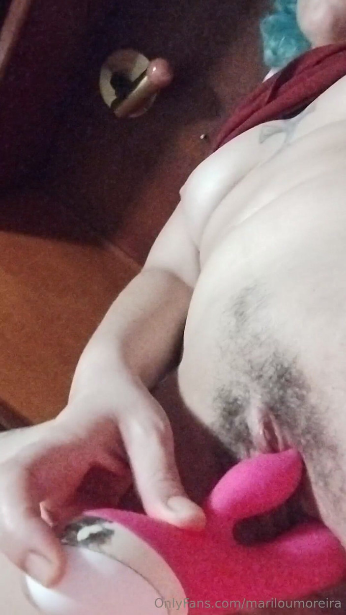 MariLou Moreira: Vieni a guardarmi venire con il mio rabbit